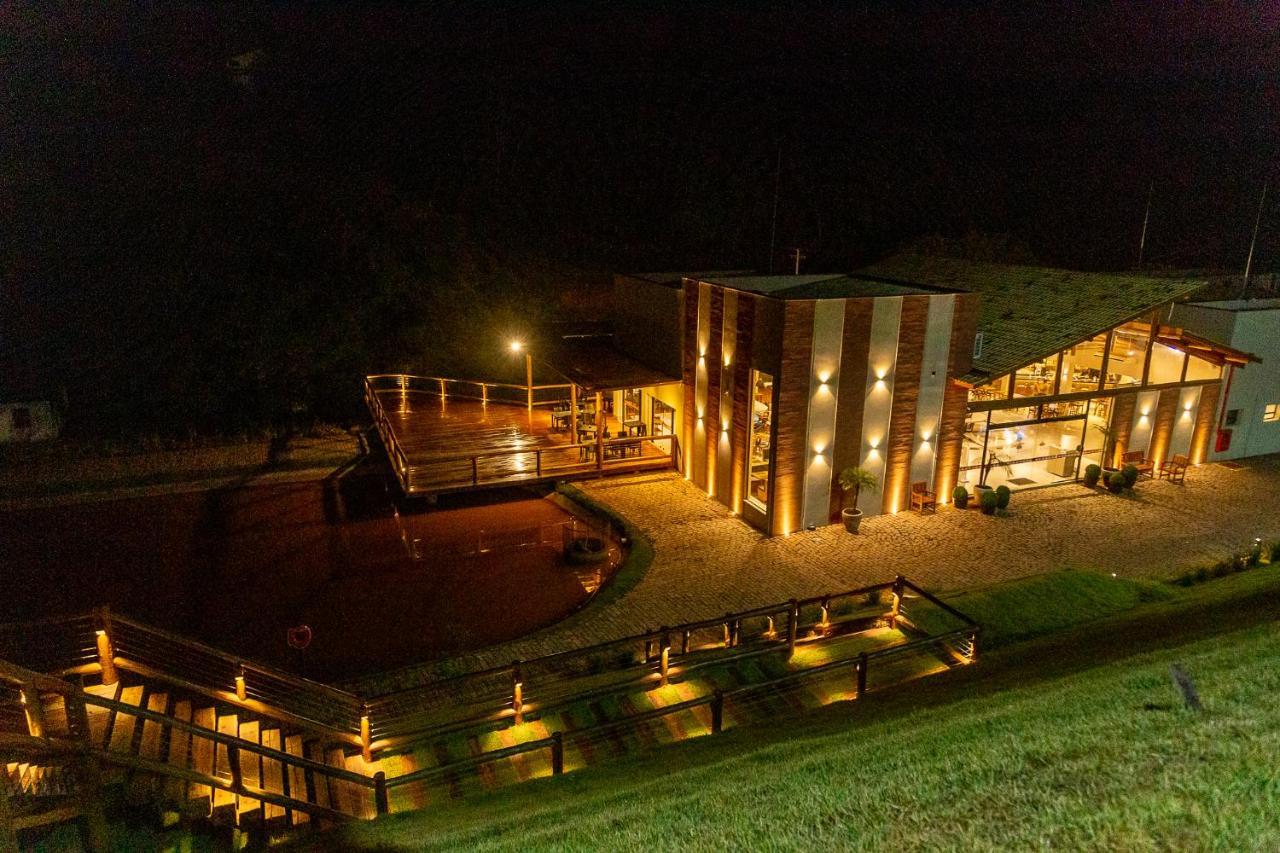 Hotel Chales Capitanias Águas de Lindóia Kültér fotó