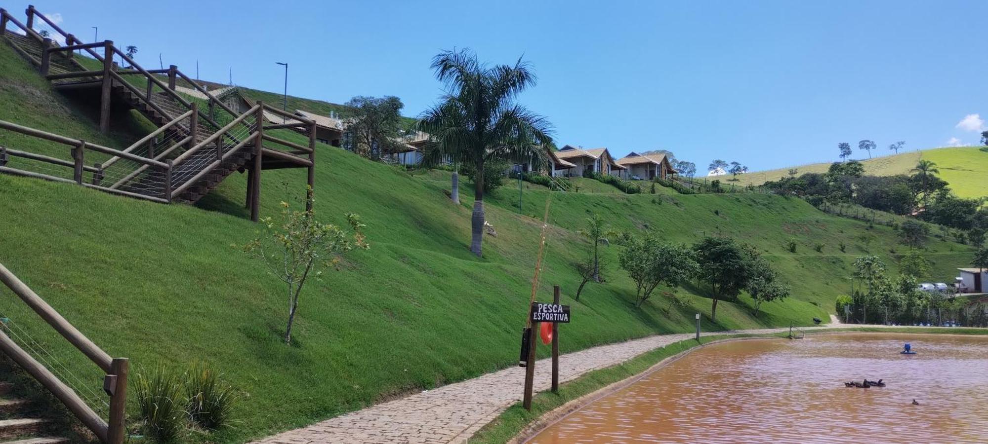 Hotel Chales Capitanias Águas de Lindóia Kültér fotó