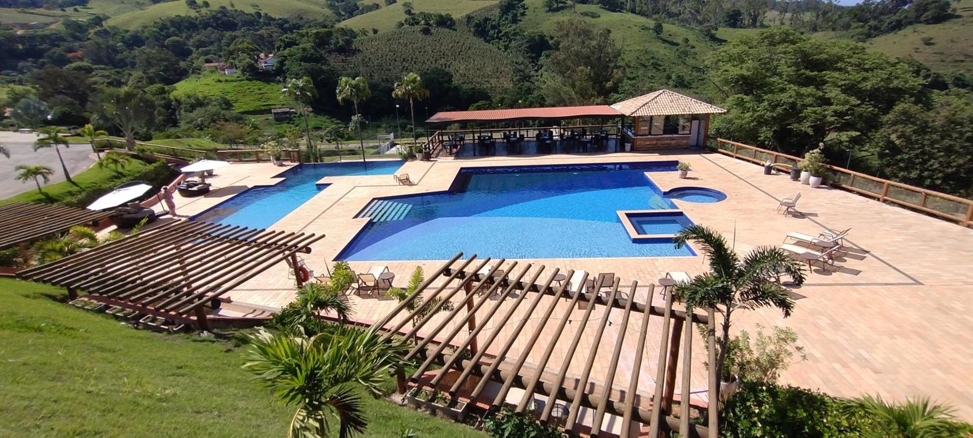Hotel Chales Capitanias Águas de Lindóia Kültér fotó
